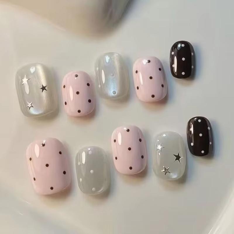 Nail Art Cat Eye Pink - 10 szt. Różowe Paznokcie Sztuczne z